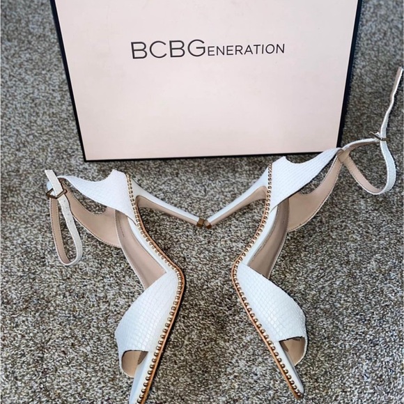 BCBG Jessika dress heels - Picture 3 of 5